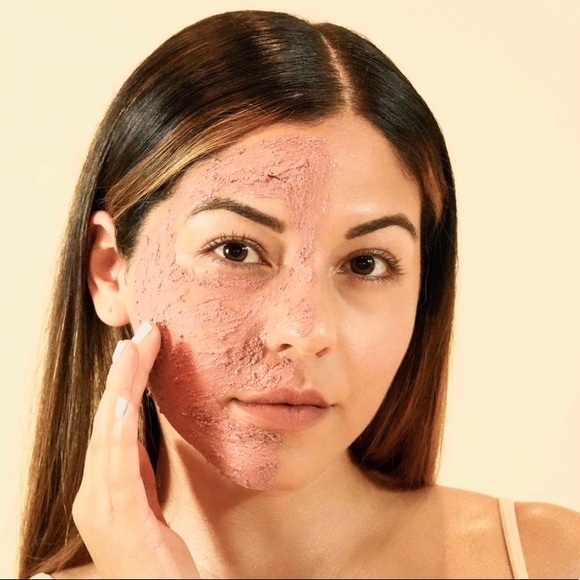 Nourish Organic Botanical Clay Mask - Picture 2 of 6